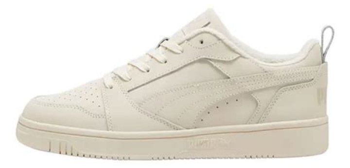 Can Rhyhorn be shiny in Pokémon Go? Spotlight Hour Guide