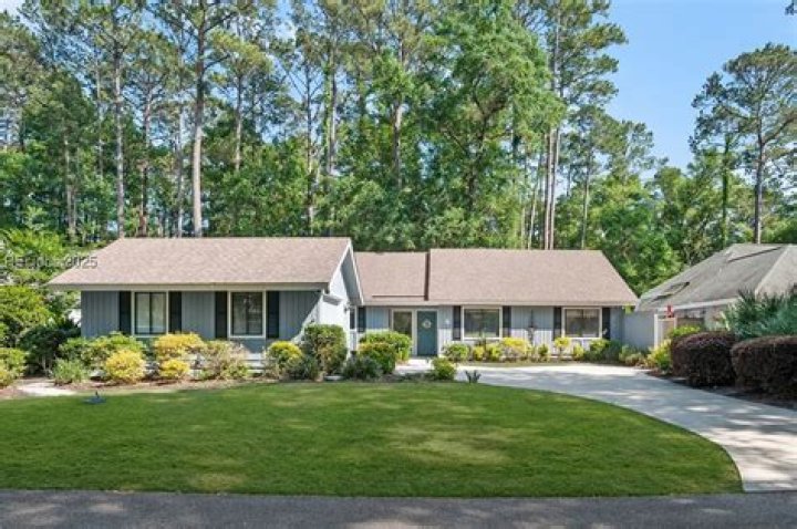 Nick Chubb Net Worth: Details About NFL, Earnings, Age, House, Career - SarkariResult