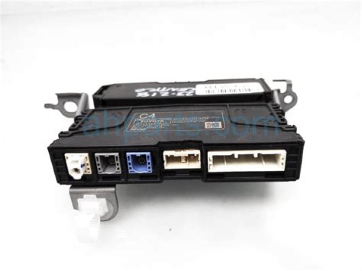 Brett Goldstein Net Worth: Details About Movie, Career, Age, Wife, Salary - SarkariResult