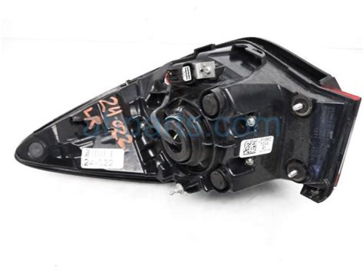 Bombas Socks Shark Tank Net Worth: Details About Founder, Revenue - SarkariResult