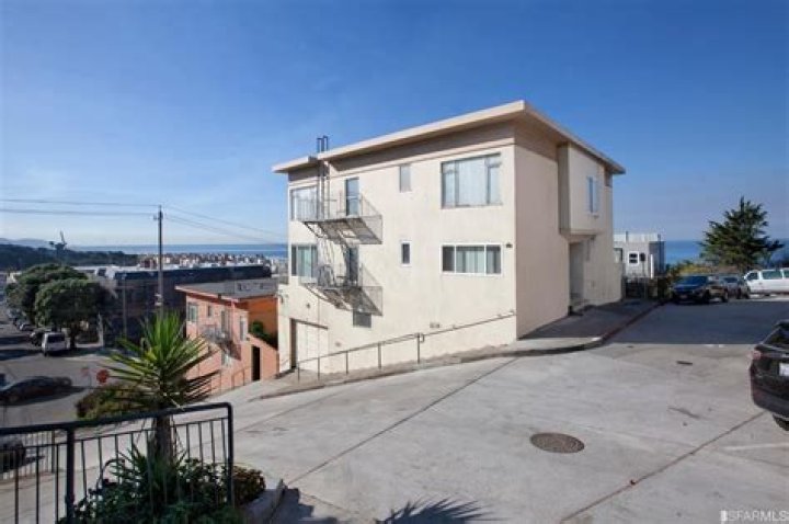 Taylor Swift Shouts Out Travis Kelce In Change To Concert Song Lyrics - SarkariResult