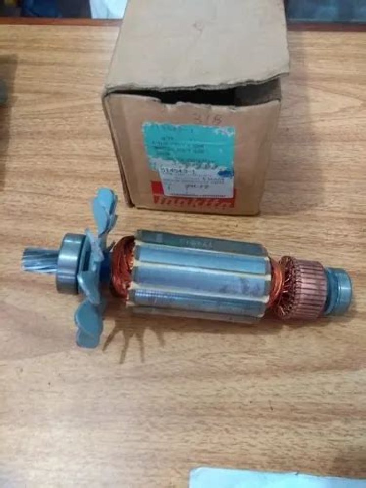 Chester's Pizzeria Menu and Prices - SarkariResult