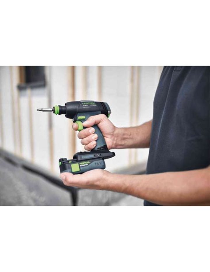 Chloe Fineman Parents, Meet David Fineman And Ellen Gunn - SarkariResult