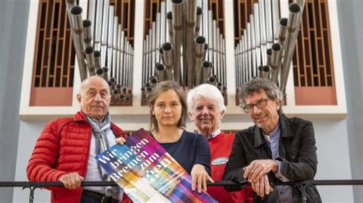 Beyond Controversy Christian Horner Coco Pops - SarkariResult