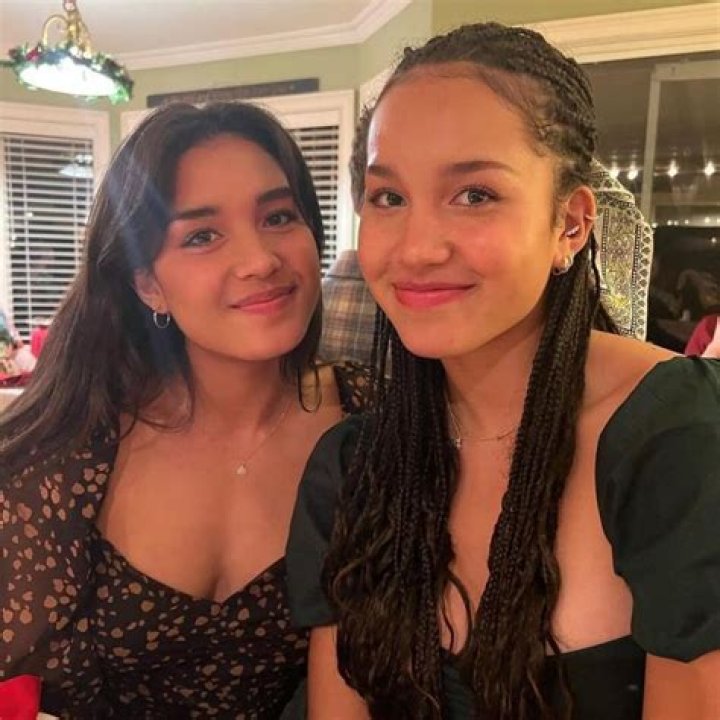 
Actress Sofia Wylie Has An Older Sister Isabella Wylie: How Old Was She In Dance Moms? 