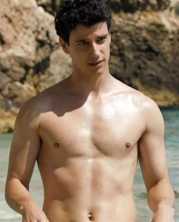 Adam DiMarco Height, Weight, Body Measurements, Shoe Size