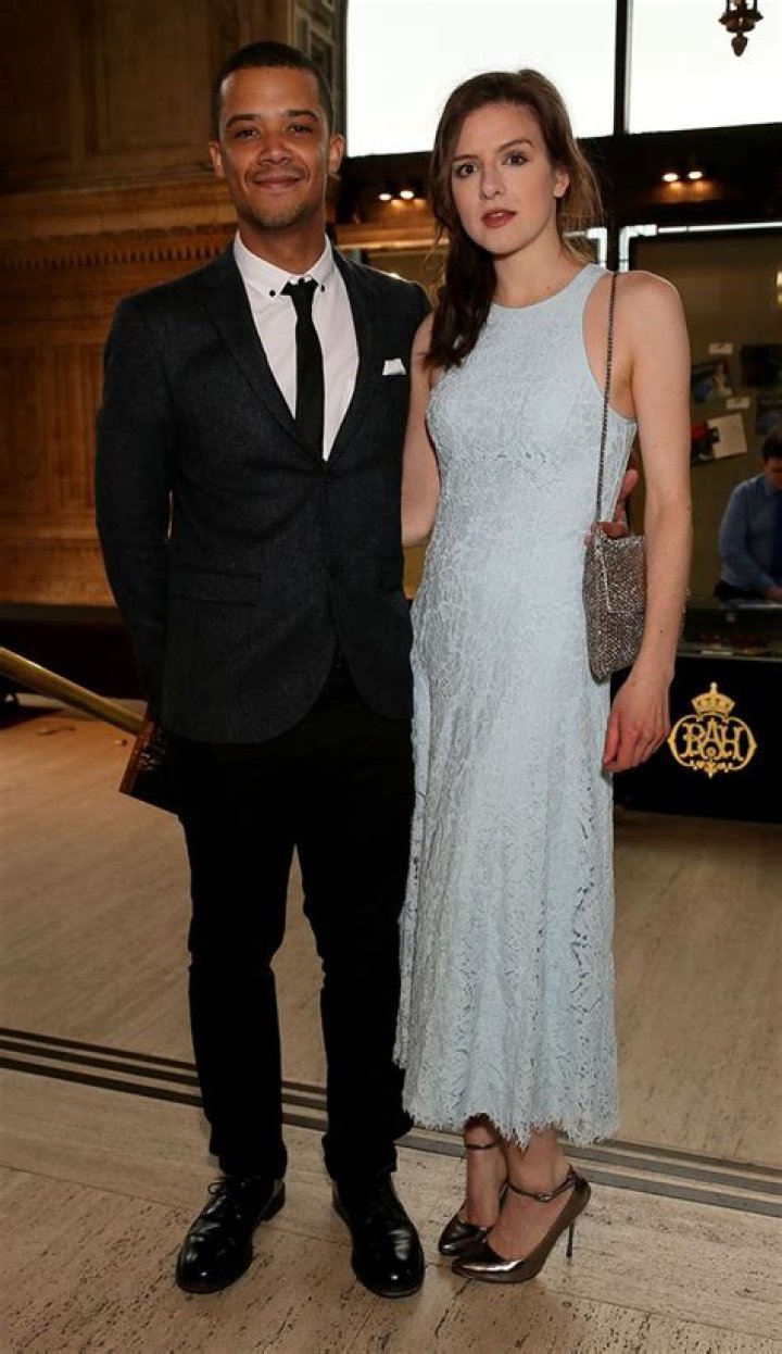 Aisling Loftus And Jacob Anderson Wedding – Midwich Cuckoos Actress’ Married Life