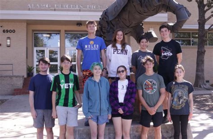 Alamo Heights High School Athlete Traylor Azar Death Cause, Obituary and Family Details