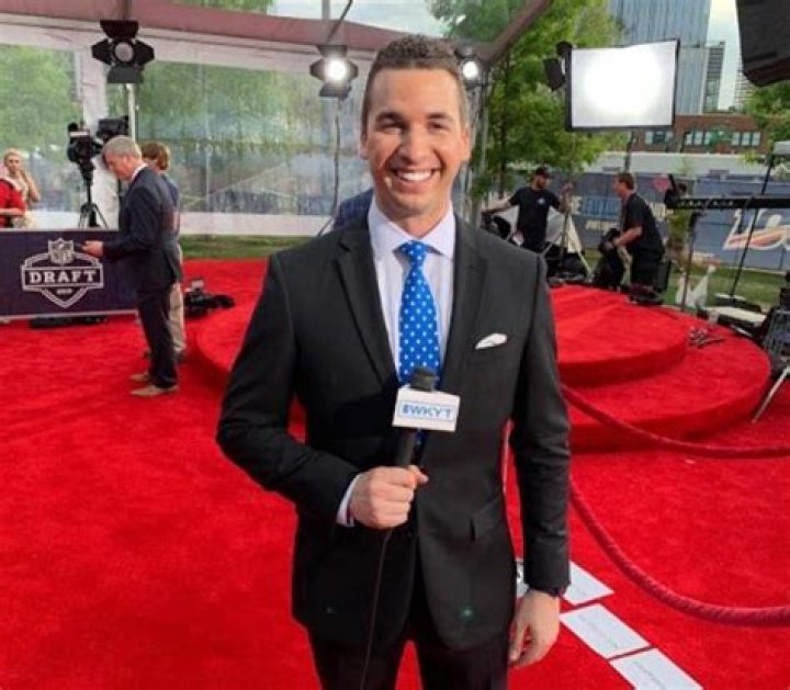 Alex Walker Net Worth