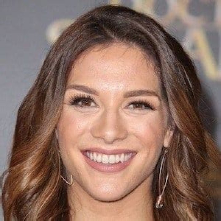 Allison Holker Age, Height, Education, Instagram, Teeth