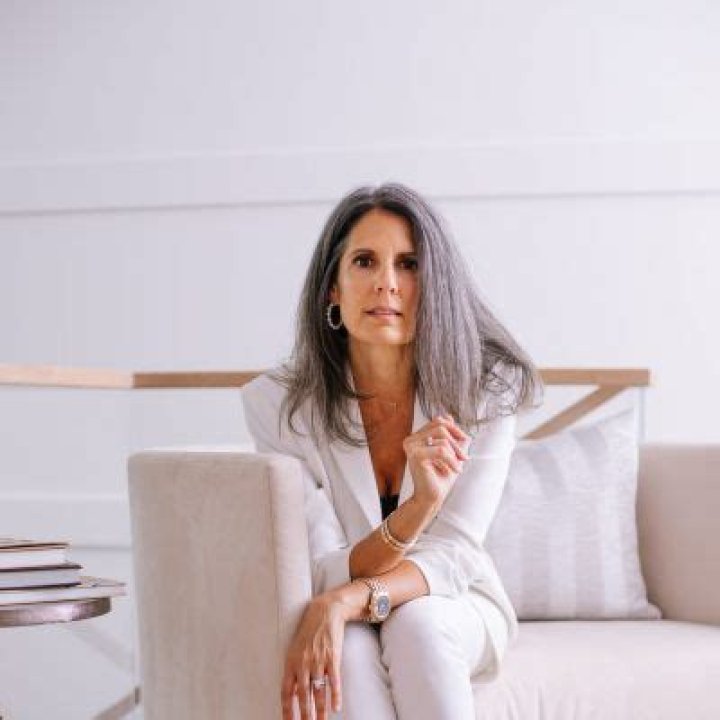 Amanda Hanson Net Worth