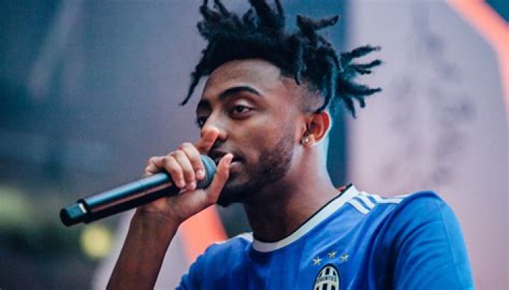 Amine Net Worth