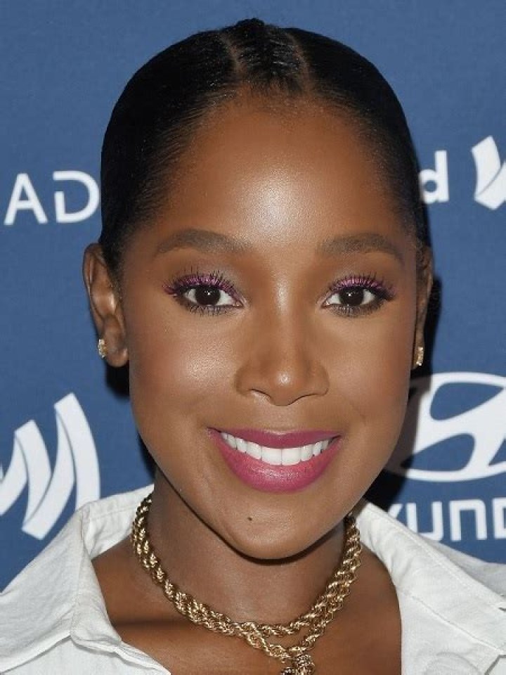 Ashley Blaine Featherson Height, Weight, Net Worth, Age, Birthday, Wikipedia, Who, Instagram, Biography