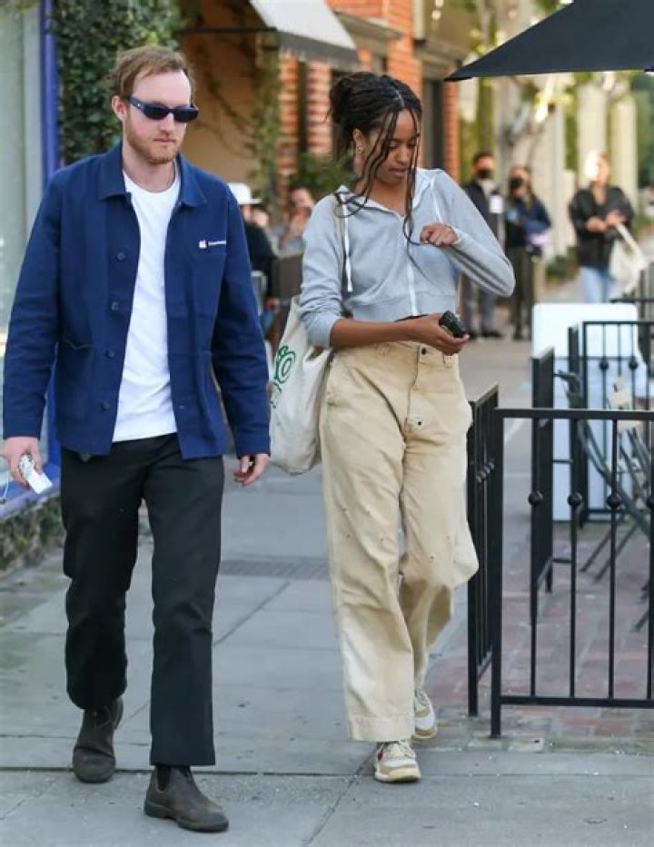 Auma Obama Height, Weight, Net Worth, Age, Birthday, Wikipedia, Who, Instagram, Biography