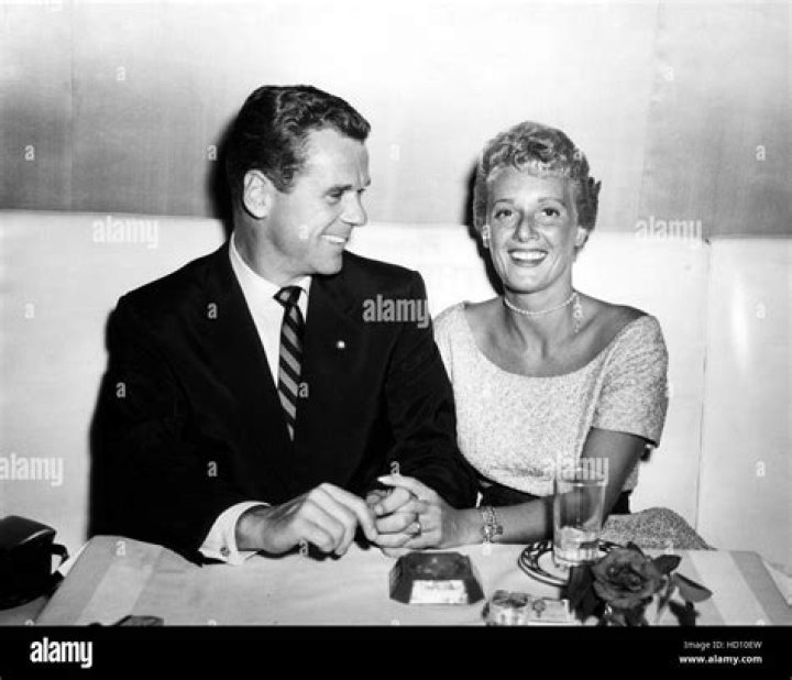 Barbara Rae Kraus - Net Worth 2018, Bio & Wiki