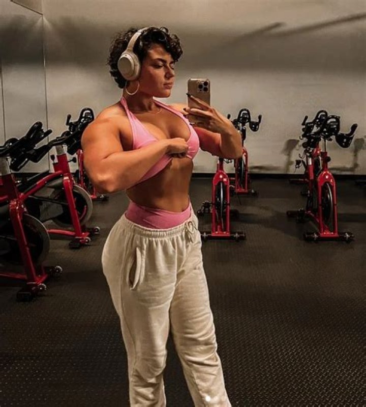 Beefcake Brina Height, Weight, Net Worth, Age, Birthday, Wikipedia, Who, Instagram, Biography