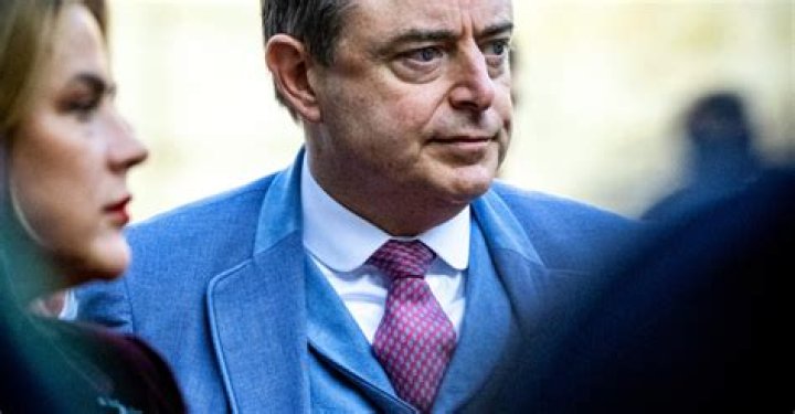 Bella Harris, Drake, Body, Career, Relationships & Net Worth