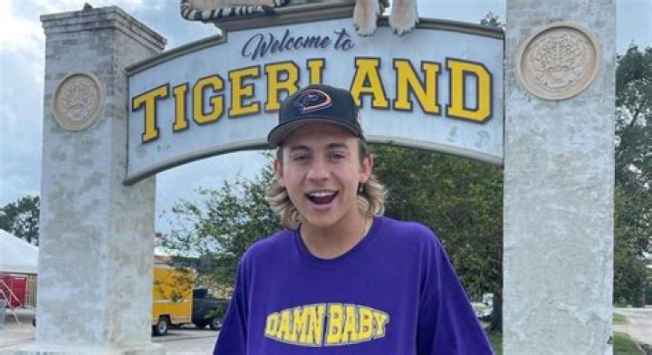 Bennett Cale Net Worth