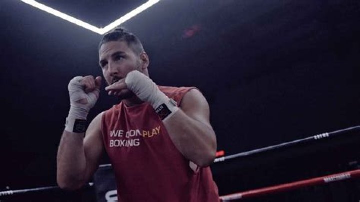 
Boxer Kris Terzievski Is In Madly love With His Girlfriend Emilia Caia; The Couple Share Picture On Instagram 