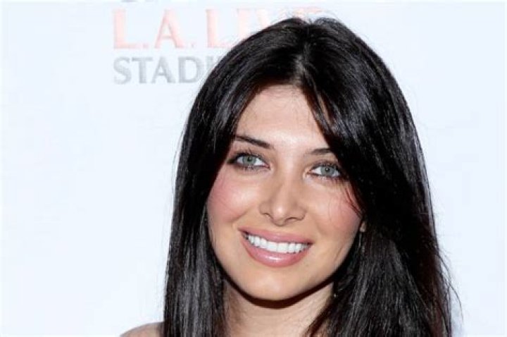 
Brittny Ward Height, Weight, Net Worth, Age, Birthday, Wikipedia, Who, Nationality, Biography 