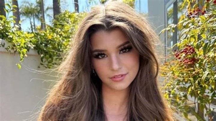Meet Teen TikTok Star Brooke Monk