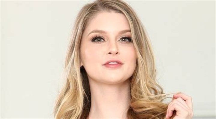 Bunny Colby Height, Weight, Net Worth, Age, Birthday, Wikipedia, Who, Nationality, Biography