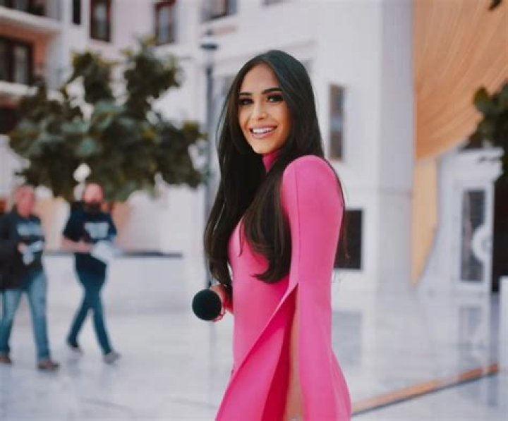 Caitlin Sinclair Height, Weight, Net Worth, Age, Birthday, Wikipedia, Who, Instagram, Biography