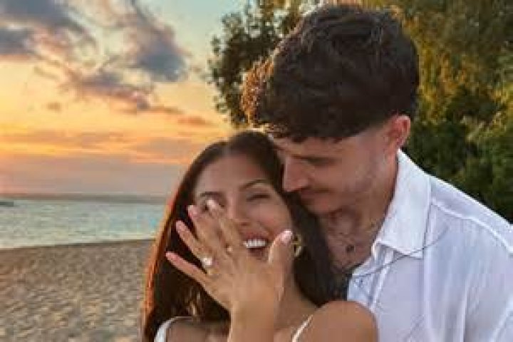 Cam Holmes Birthday: How Old Is Cam Holmes? Age and Wikipedia