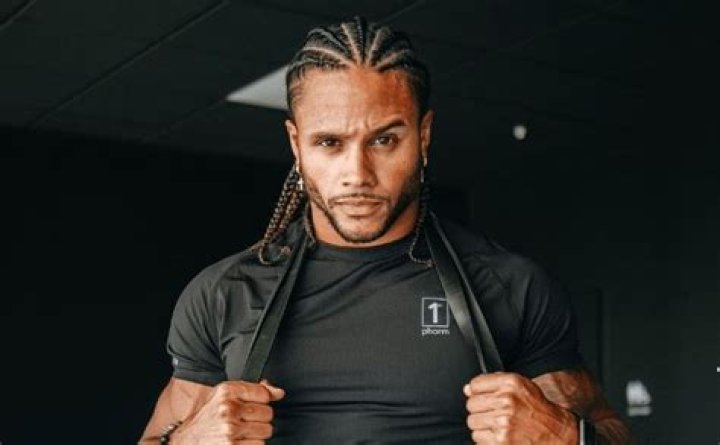 Carlos Lopez Jr. Height, Weight, Net Worth, Age, Birthday, Wikipedia, Who, Instagram, Biography