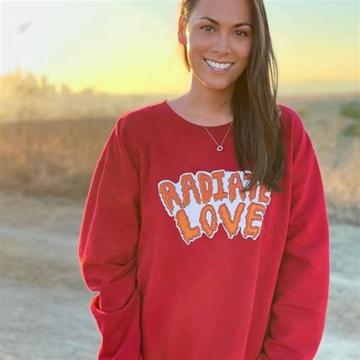 Cassandra James Net Worth