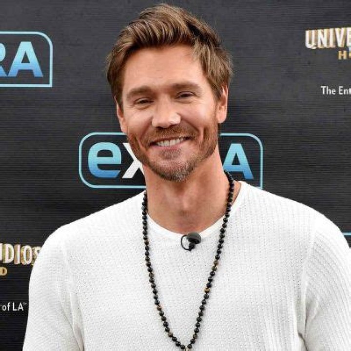 
Charlie Plummer Family | Is He Related To Michael Murray | Relationship & Wiki 