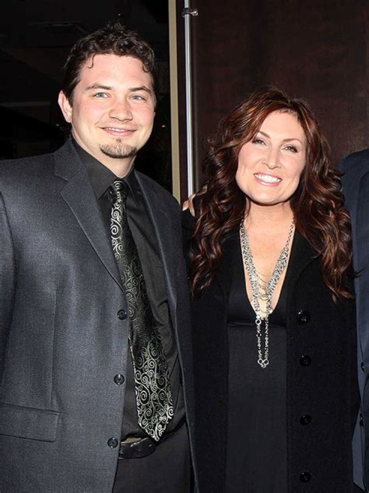Chris Deffenbaugh, Jo Dee Messina’s Husband – 5 Fast Facts