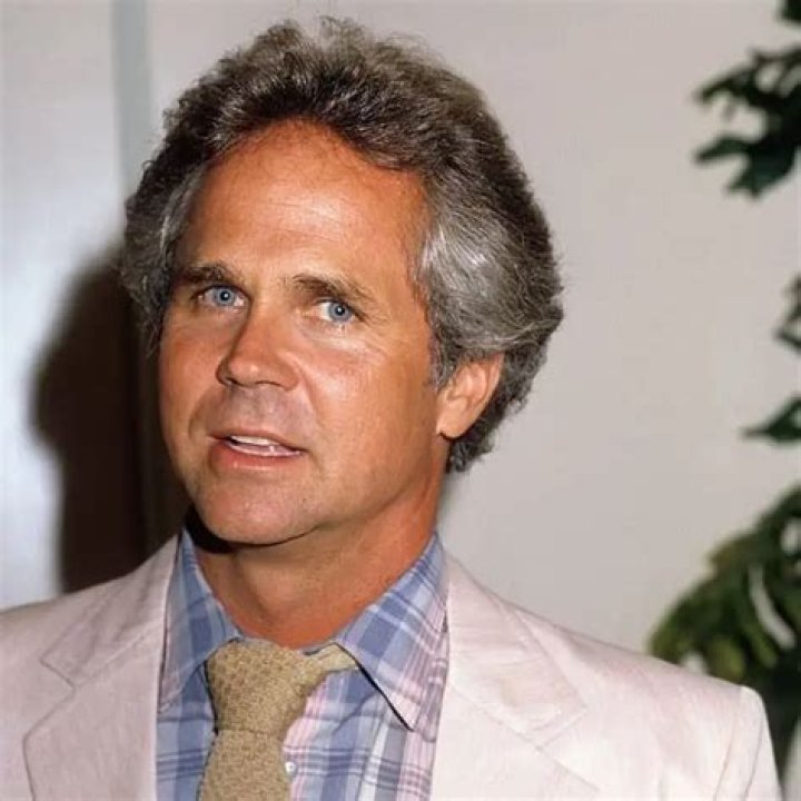 
Christopher Dow Age, Birthday, Wikipedia, Who, Nationality, Biography 