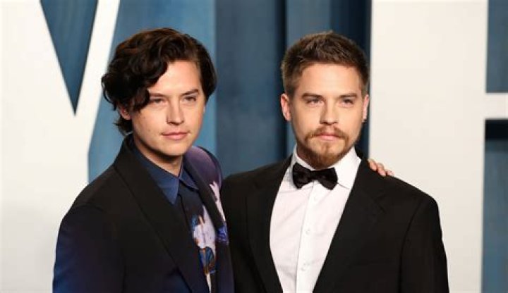 Cole Sprouse Wikipedia, Ethnicity, Age, Height, Career, Family, Facts