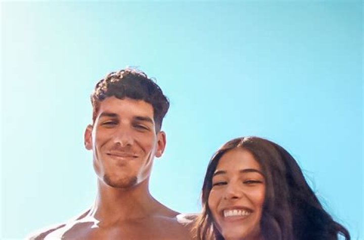 
Corrina Roppo Height, Weight, Net Worth, Age, Birthday, Wikipedia, Who, Nationality, Biography 