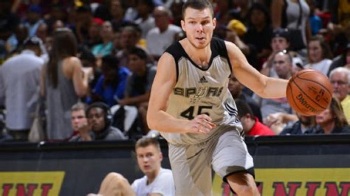 Dairis Bertans Height, Weight, Body Measurements, Shoe Size