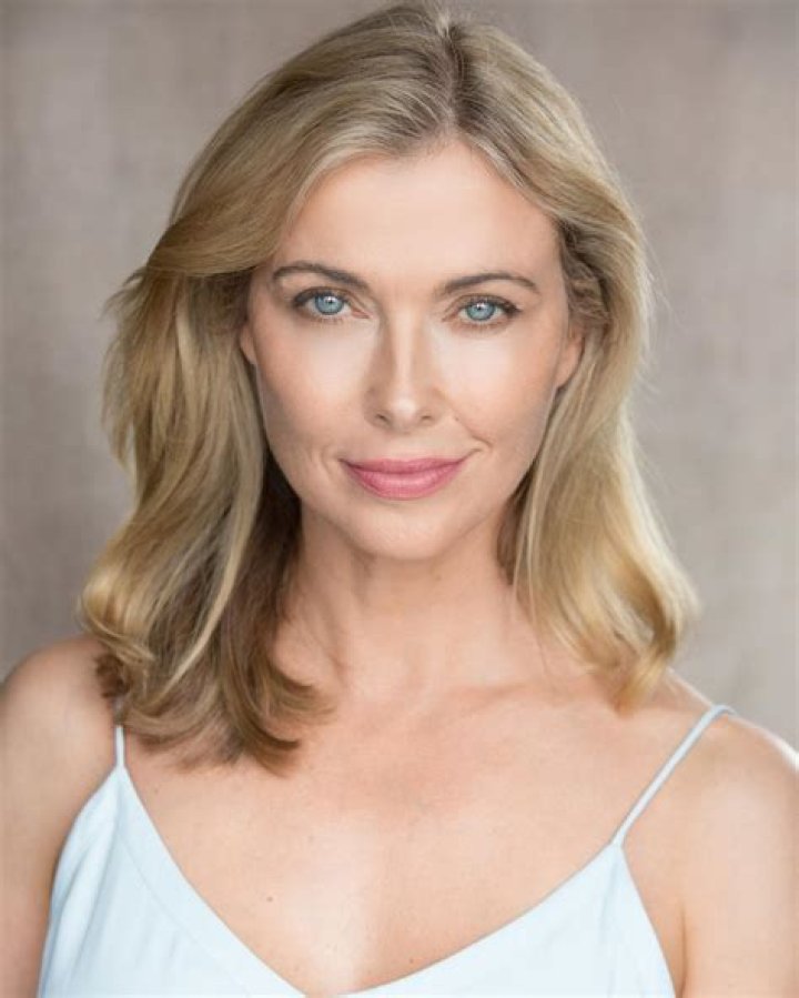 Daisy Beaumont’s biography, net worth, fact, career, awards and life story