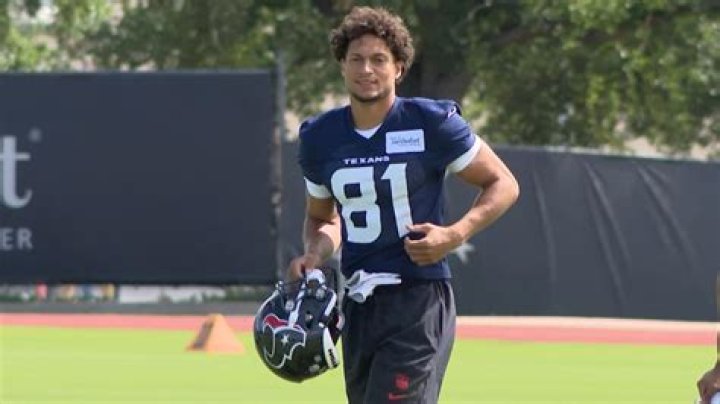 Dale Hunter Net Worth, Income, Salary, Earnings, Biography