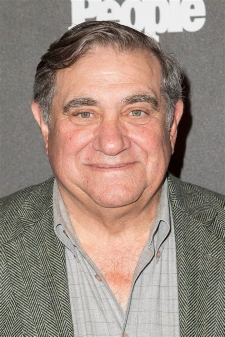 Dan Lauria Biography, Age, Net Worth, Wonder Years, Vince Lombardi, Broadway, Death and Movies & TV Shows