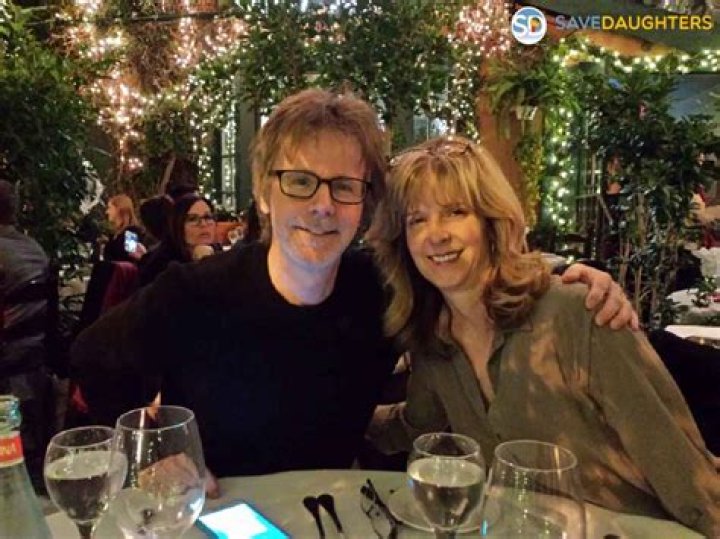 Dana Carvey- Age, Net Worth, Height, Wife, Career