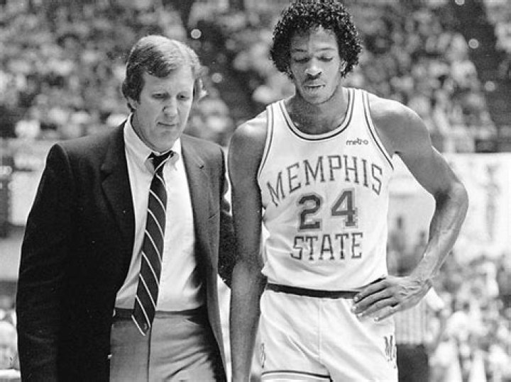 Dana Kirk (basketball)