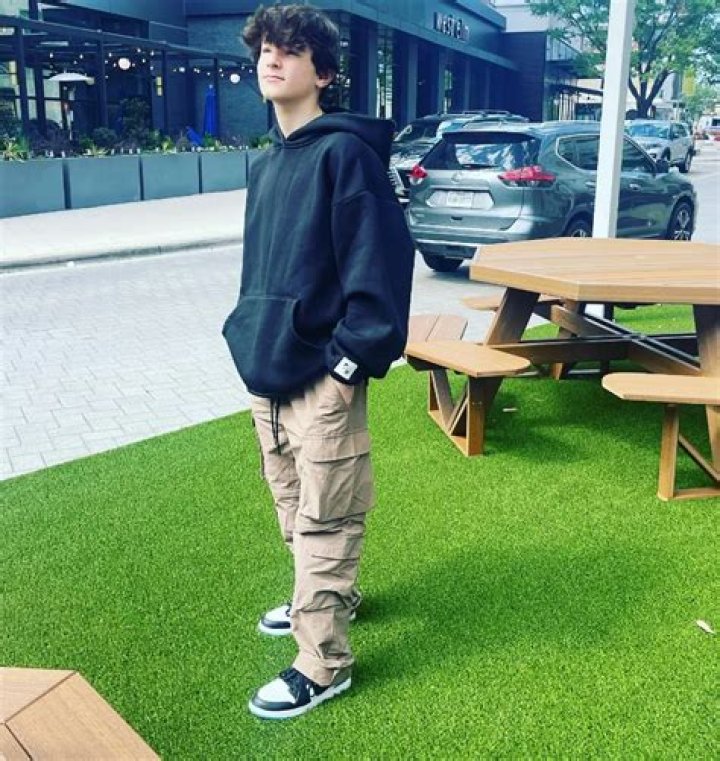 Daniel Tully Height, Weight, Net Worth, Age, Birthday, Wikipedia, Who, Nationality, Biography