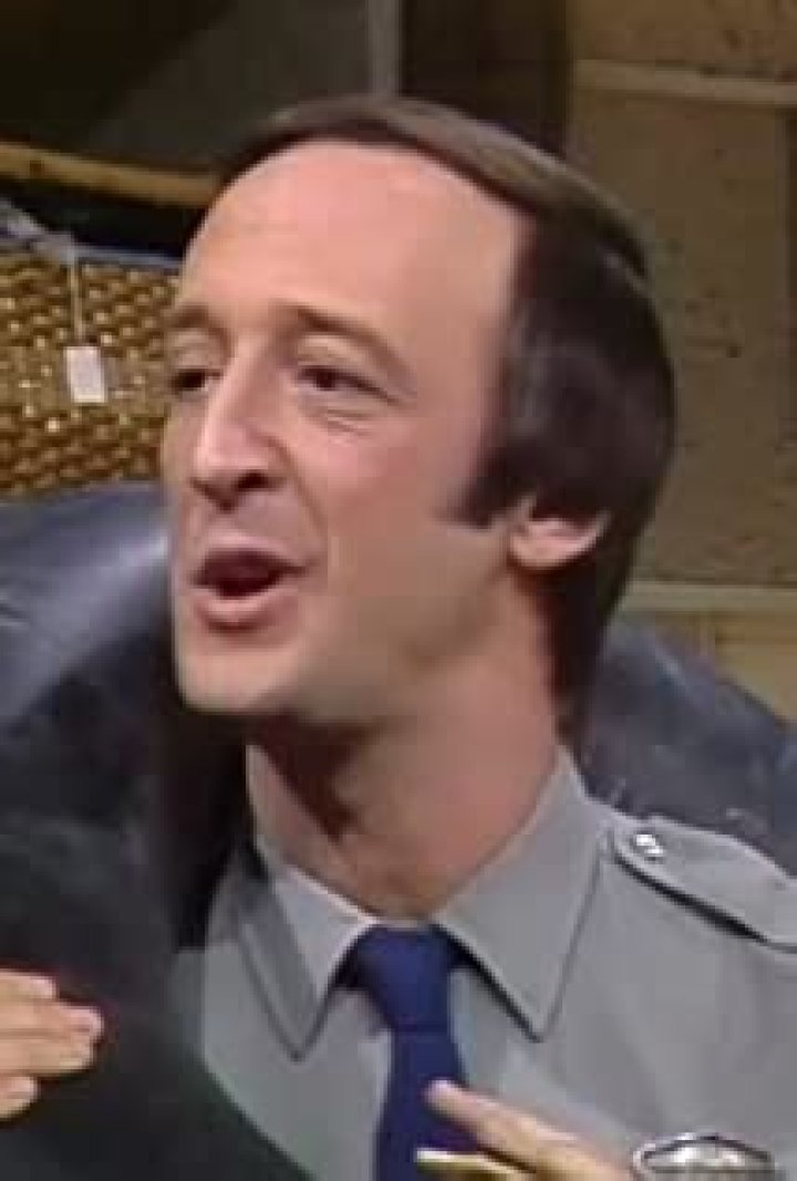 Danny Wells Net Worth