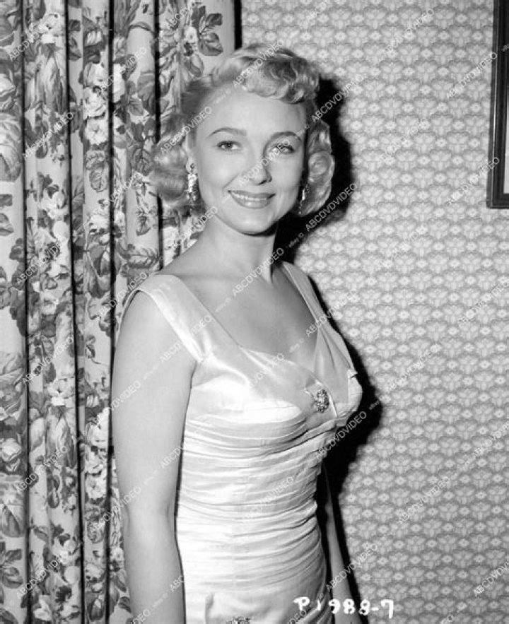 Darlene Fields Net Worth