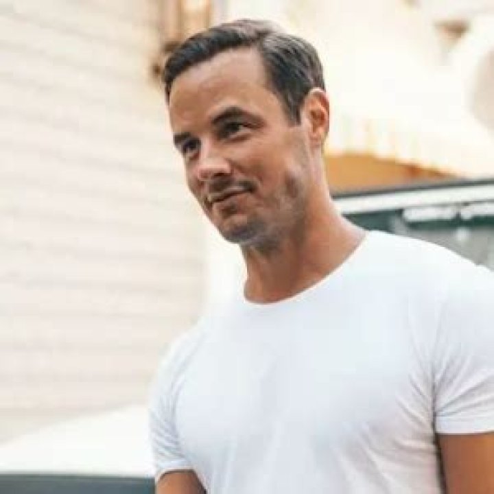 Dean Sheremet Net Worth