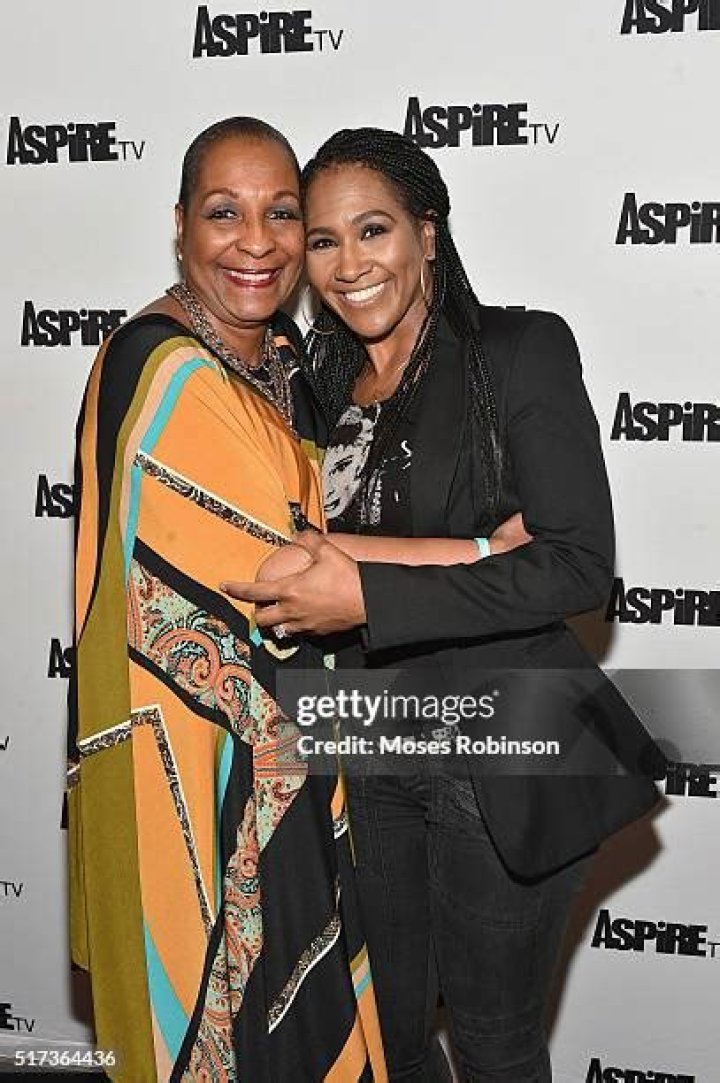 Deetta West Net Worth