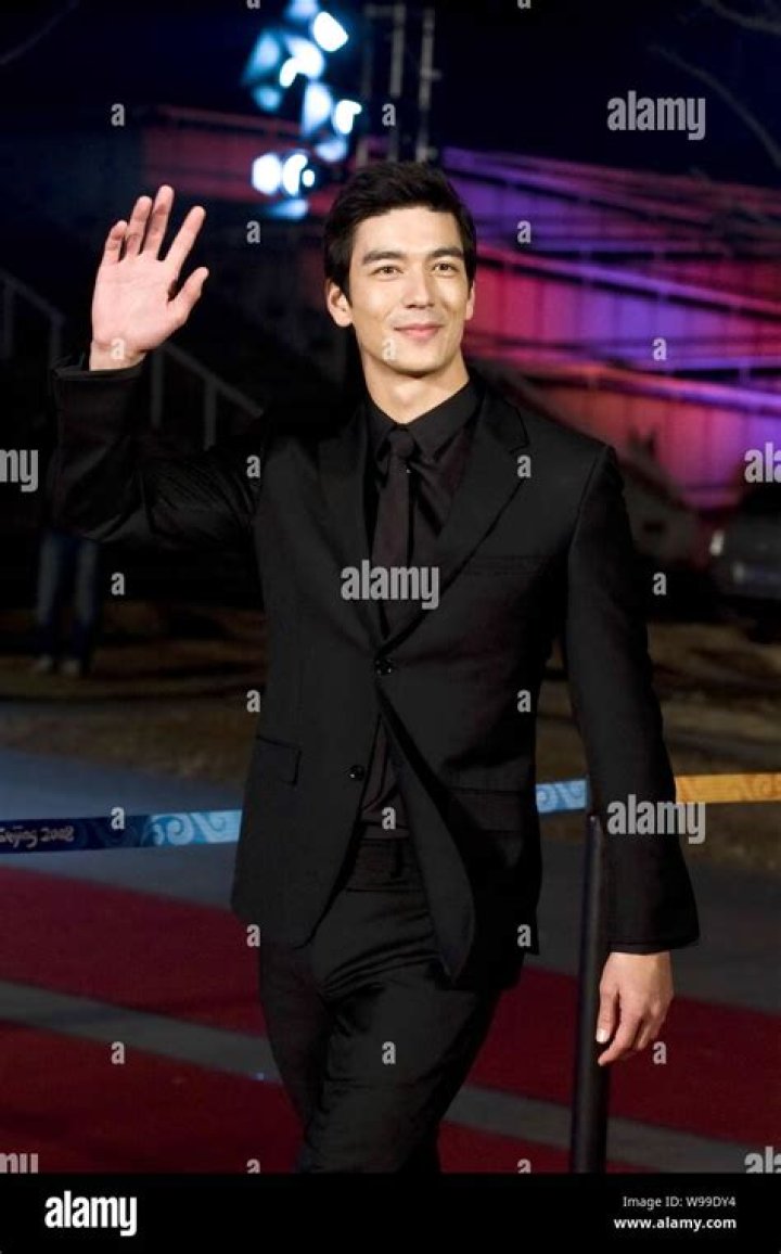 Dennis Joseph O’Neil Net Worth, Income, Salary, Earnings, Biography