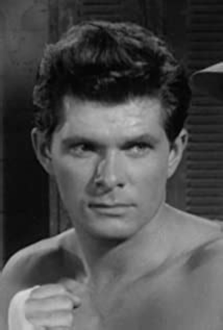 Dewey Martin Net Worth