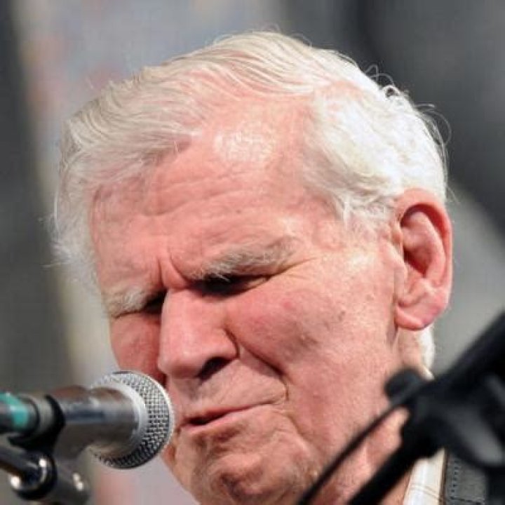 Doc Watson Net Worth