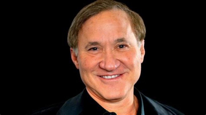 Dr. Terry Dubrow Height, Weight, Net Worth, Age, Birthday, Wikipedia, Who, Instagram, Biography